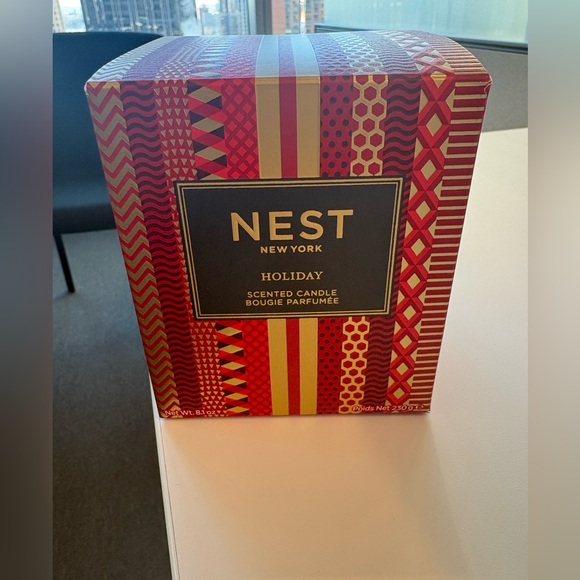 NEST Fragrances Other - NEST Fragrances Holiday Scented Candle - Red and Gold